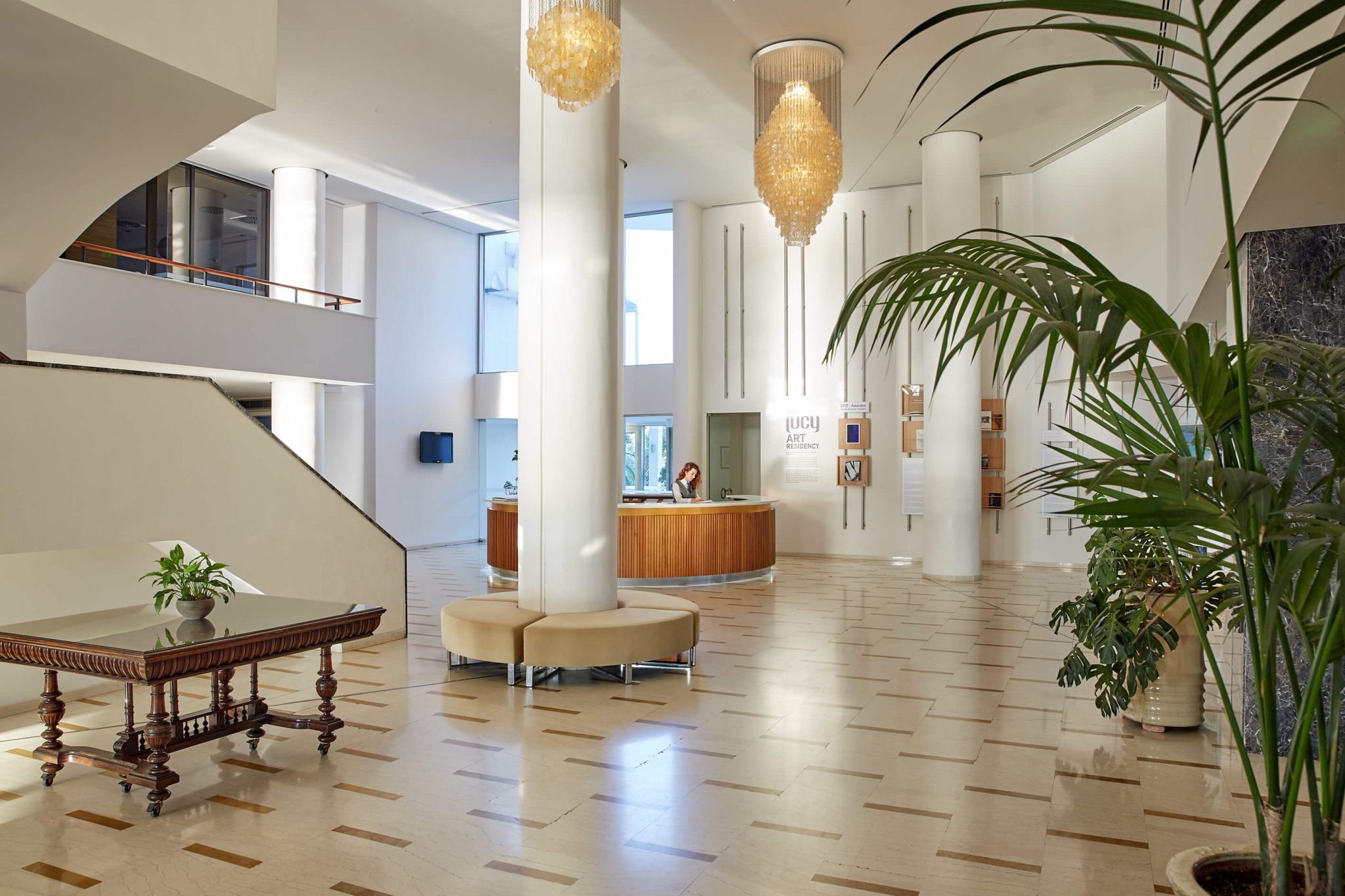 Lucy hotel  recepcija.jpg