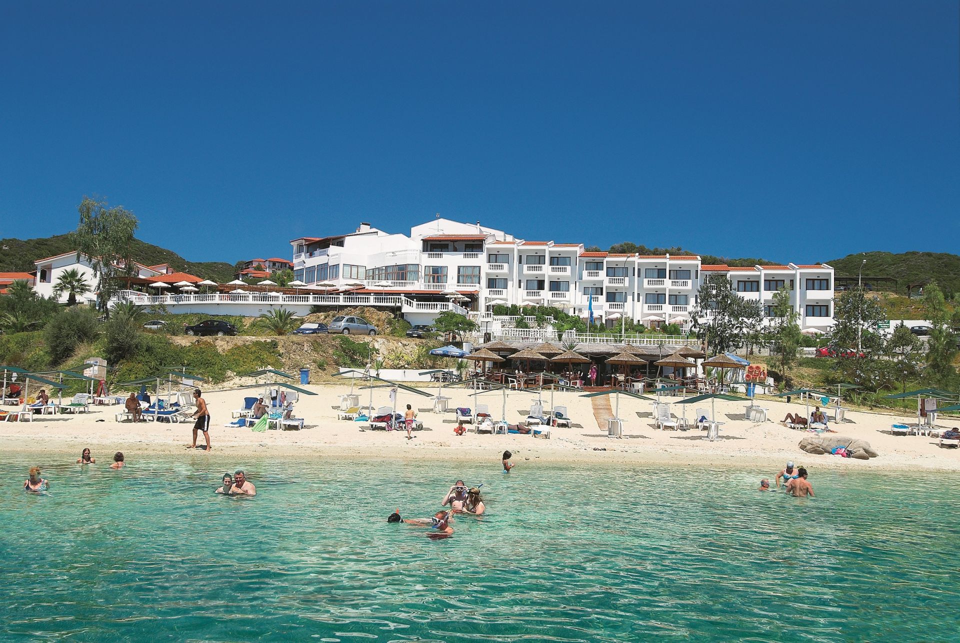 Akti Ouranoupoli hotel i plaža.jpg