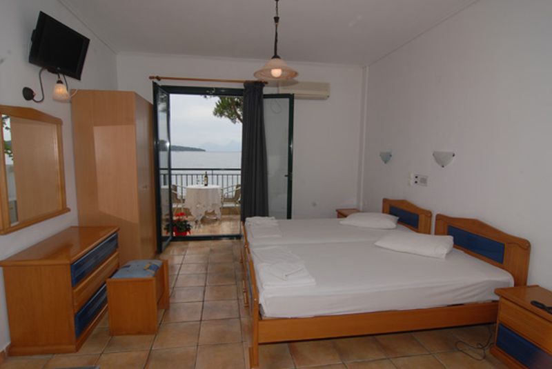 Hotel Madouri Beach accomodation 1.jpg