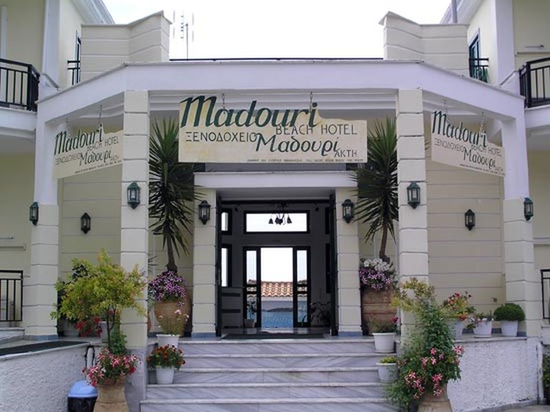 Hotel Madouri Beach.jpg