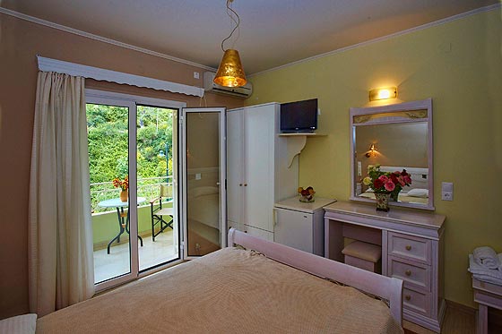 Hotel Maistrali double room 2.jpg