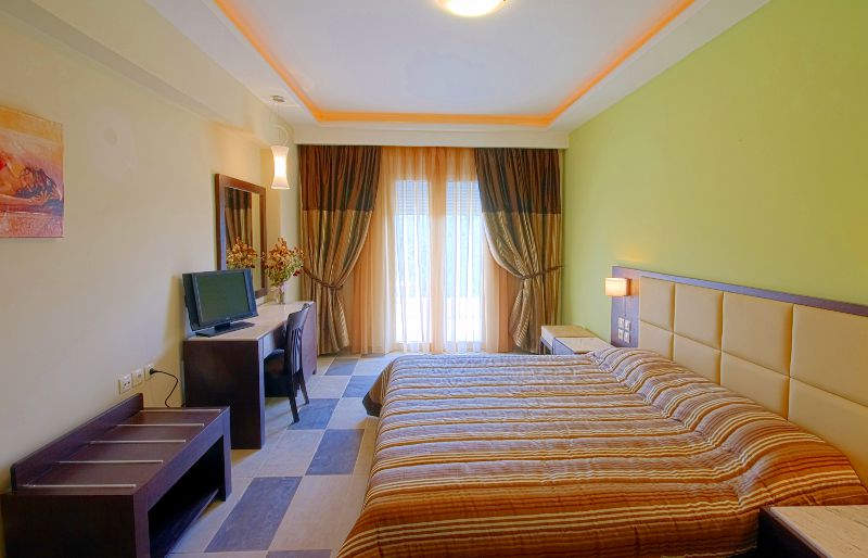 Hotel Majestic double room 1.jpg