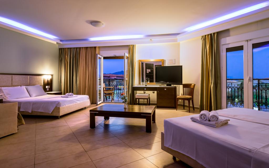 Hotel Majestic famiyl room.jpg