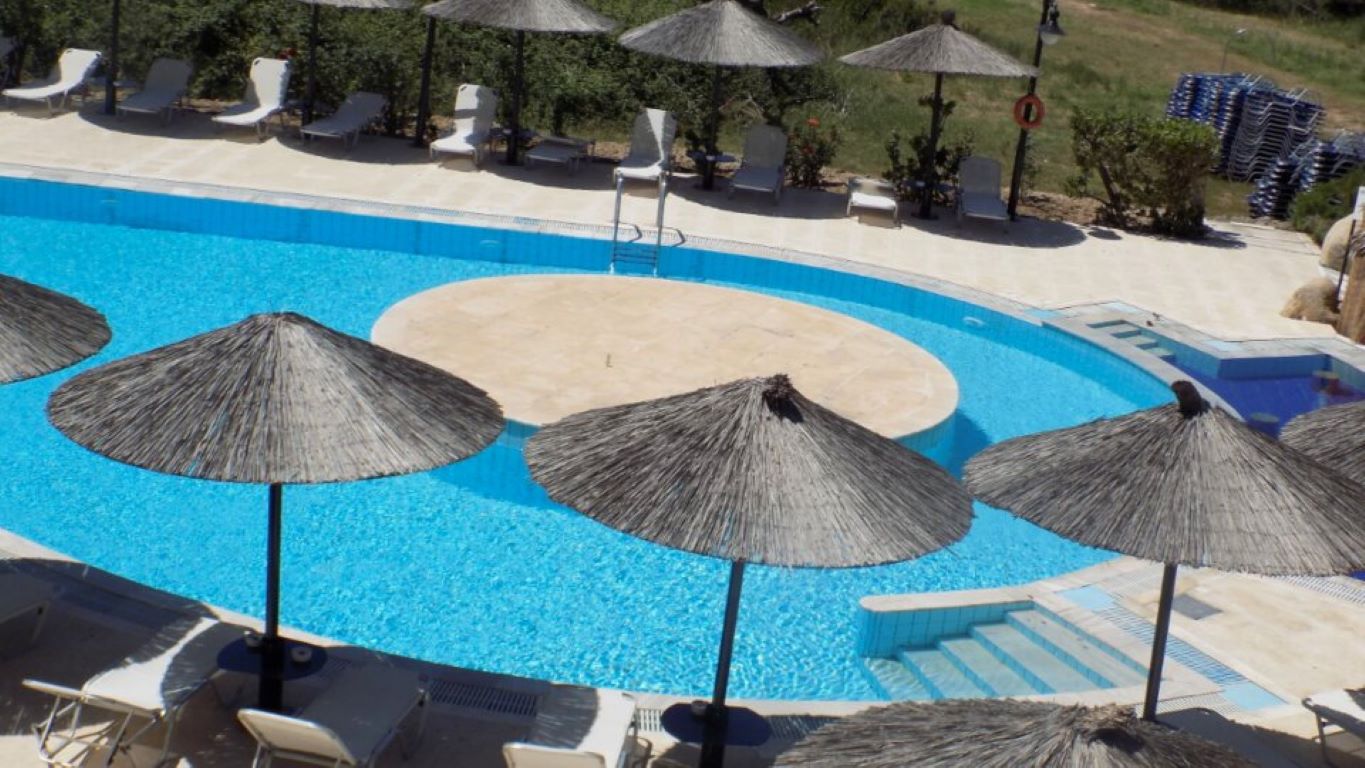 Hotel Makednos-Spoljasnji bazen.jpg