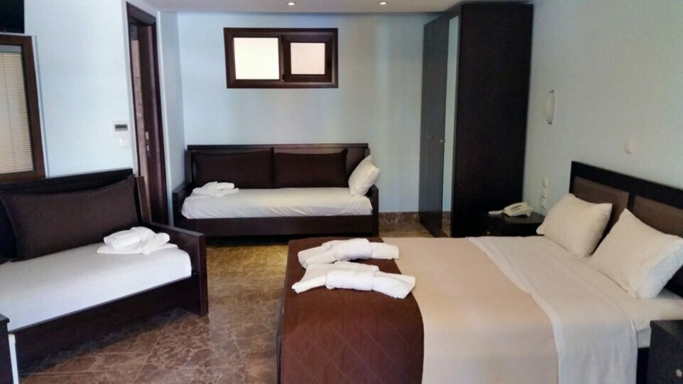 Makednos Hotel-Standardna soba prizemlje za cetvoro.jpg
