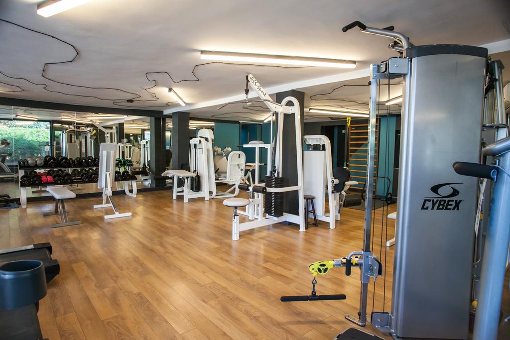 Hotel Macedonia Palace gym.jpg