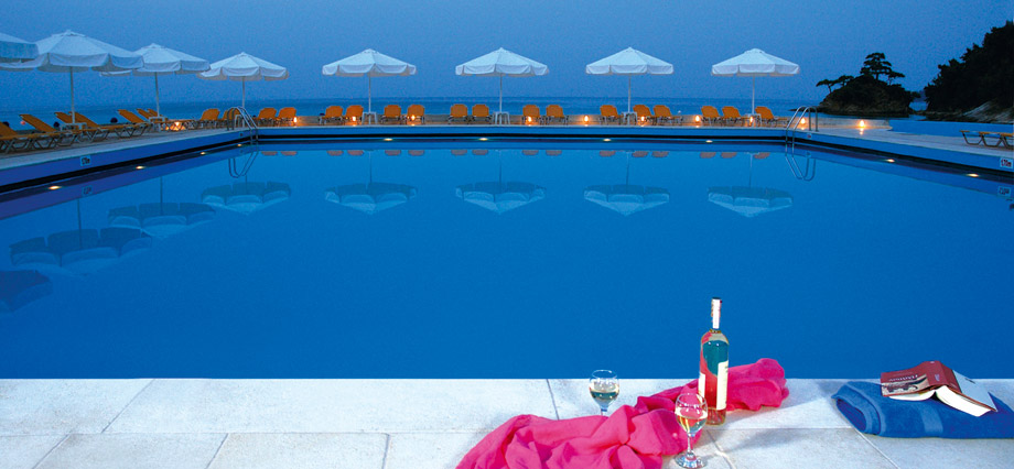 Makryammos Bungalows Hotel Pool.jpg