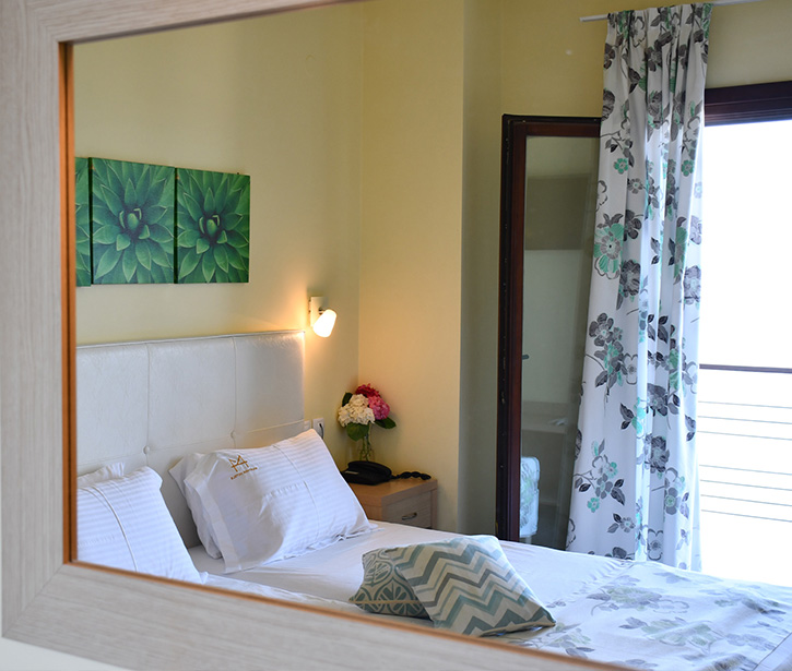 Hotel Manthos Blue double room 2.jpg