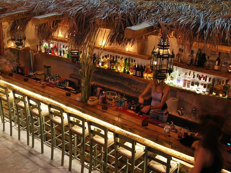 Hotel Marathon Beach Baraki bar 1.jpg