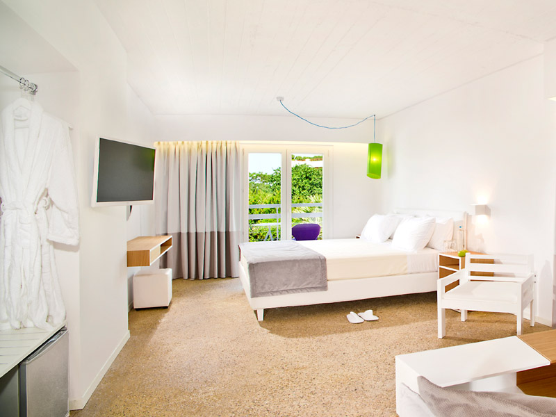 Hotel Marathon Beach marathon suite.jpg