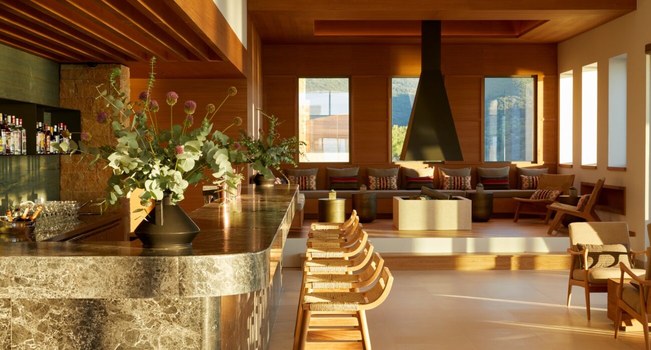 Hotel MarBella Elix Ruby bar.jpg