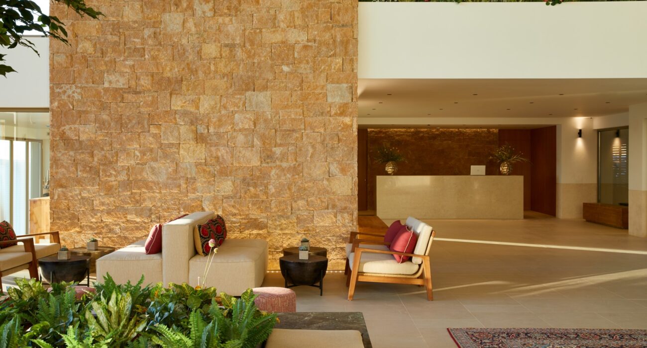 Hotel MarBella Elix reception.jpg
