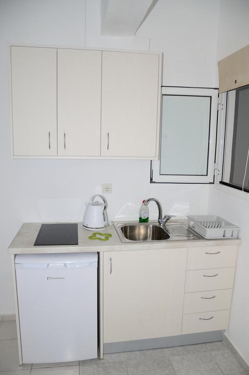 Hotel Mare Blue kitchen 1.jpg