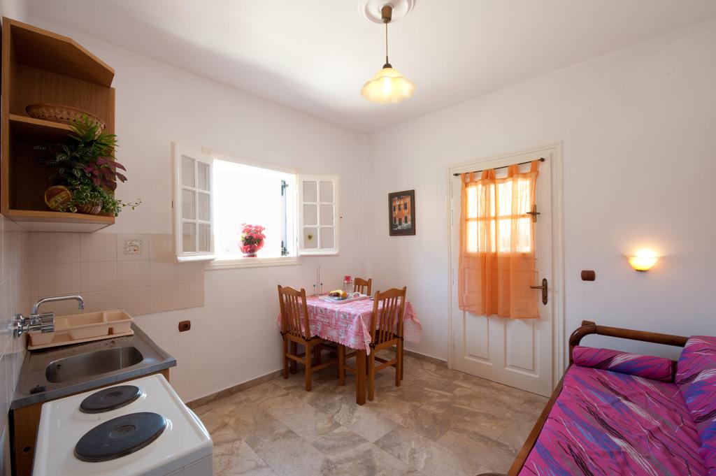 Marina apartments accomodation 8.jpg