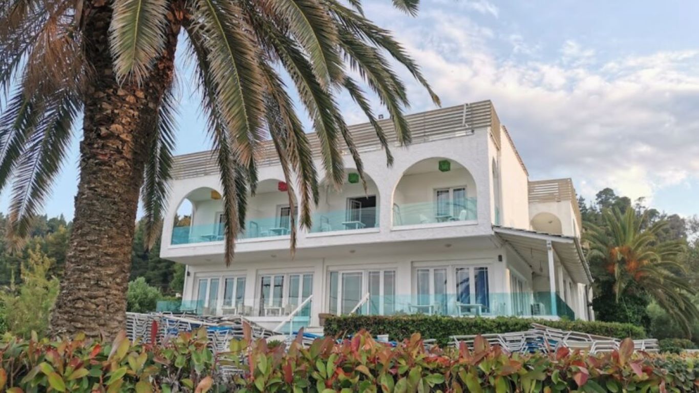 Hotel Al Mare-Zgrada hotela.jpg