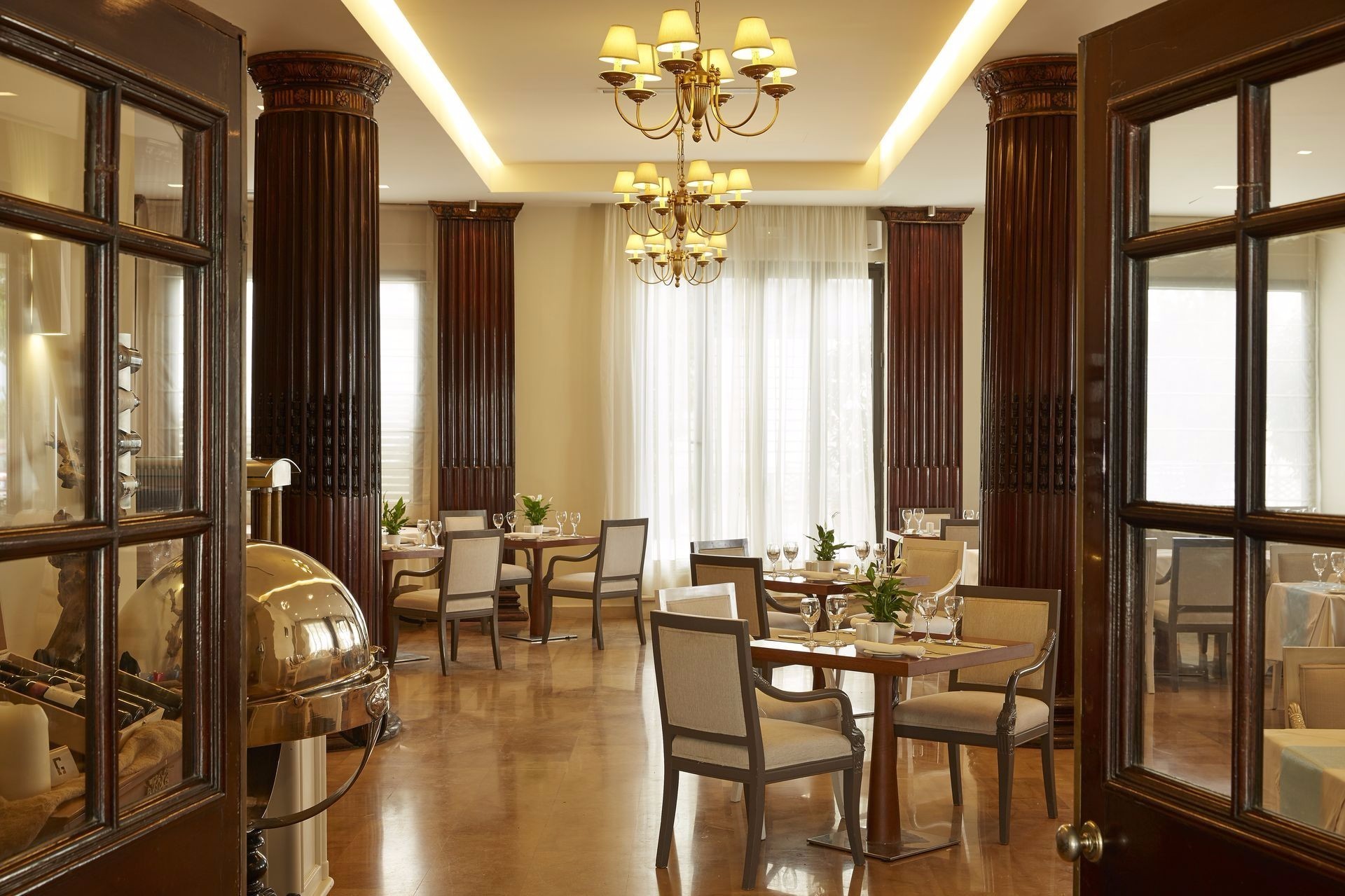 Mayor Mon Repos palace hotel pansionski restoran.jpeg