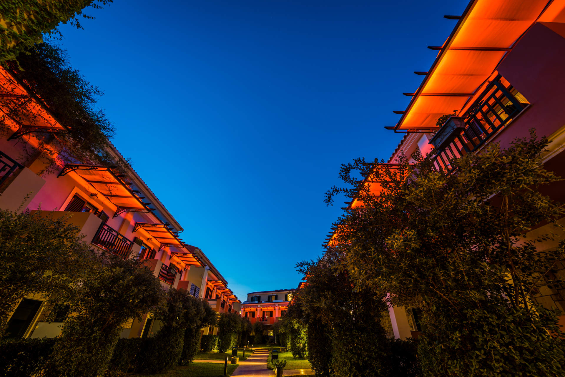 Hotel Mediterranean Beach 1.jpg