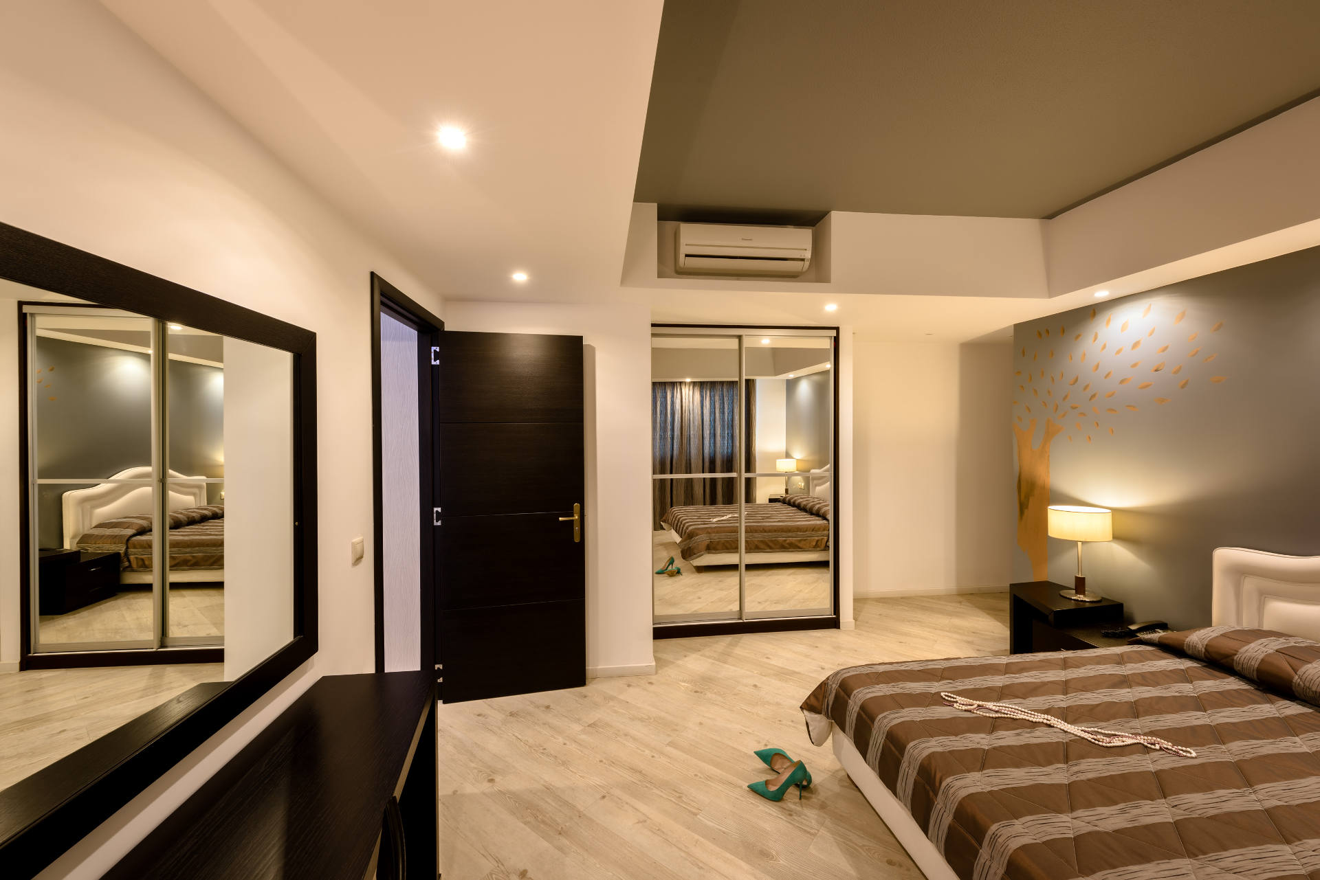 Hotel Mediterranean Beach Thalassa suite 1.jpg