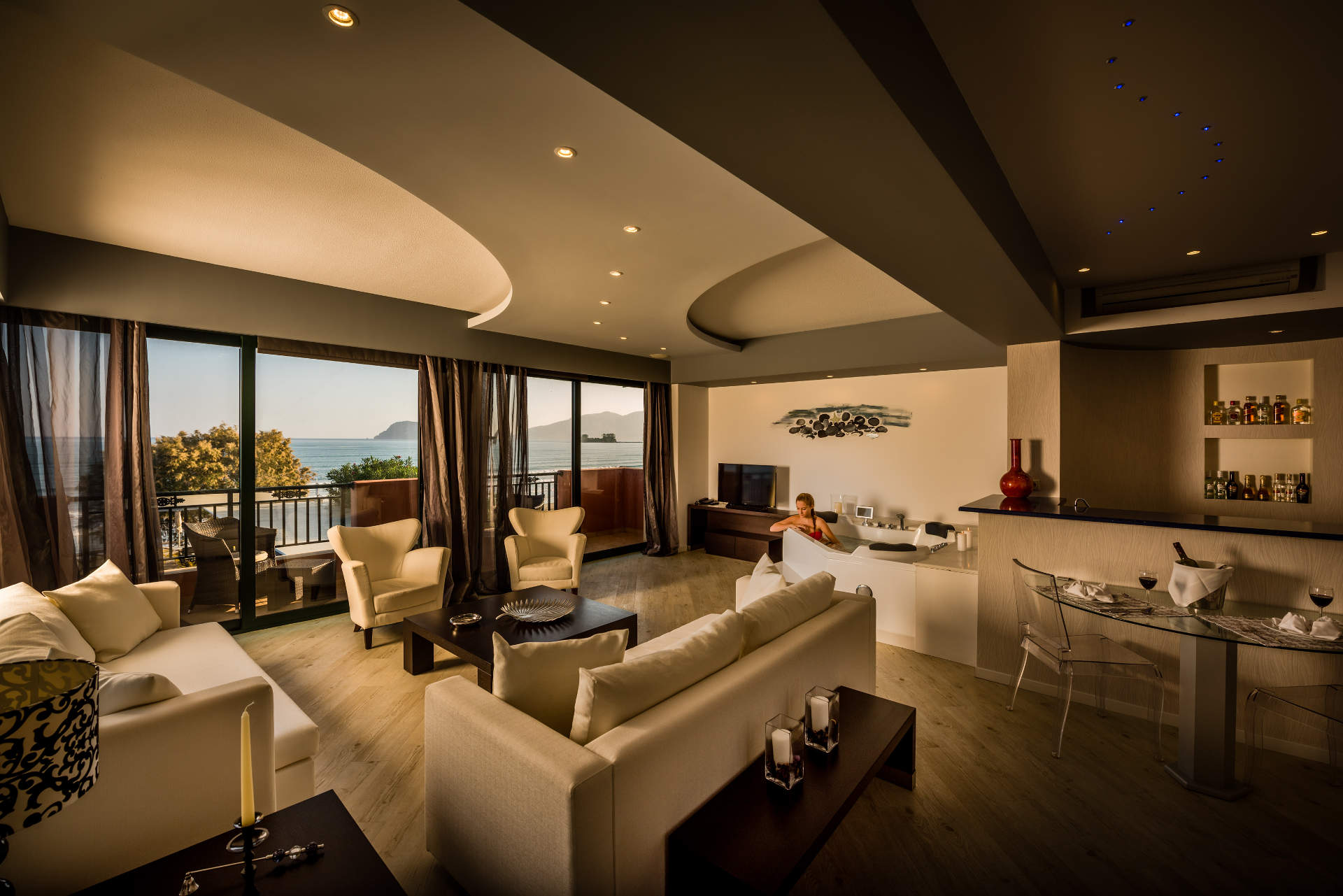 Hotel Mediterranean Beach lobby 1.jpg