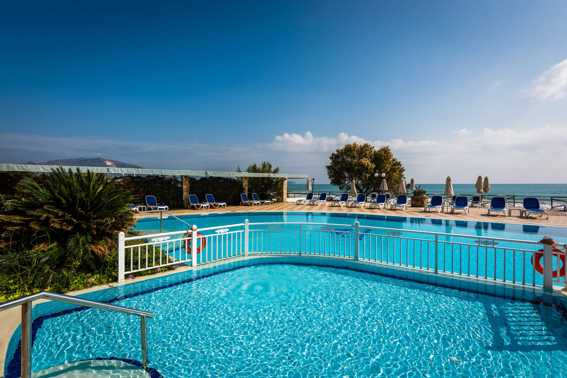 Hotel Mediterranean Beach pool 1.jpg