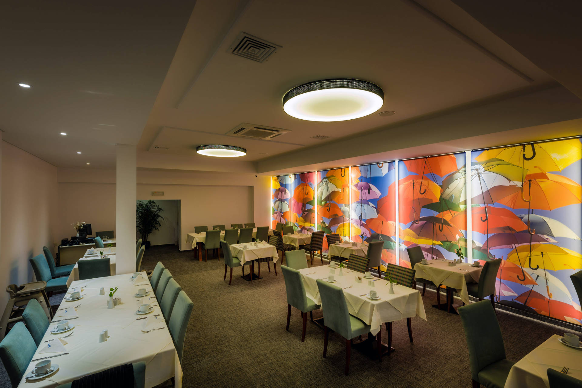 Hotel Mediterranean Beach restaurant 1.jpg