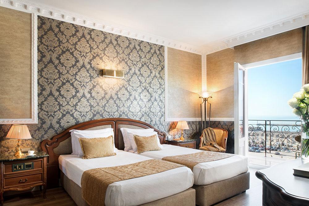 Hotel Mediterranean Palace executive suite.jpg