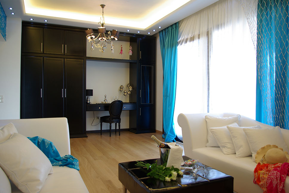 Mediterranean princess hotel grand suite dnevna soba  .jpg