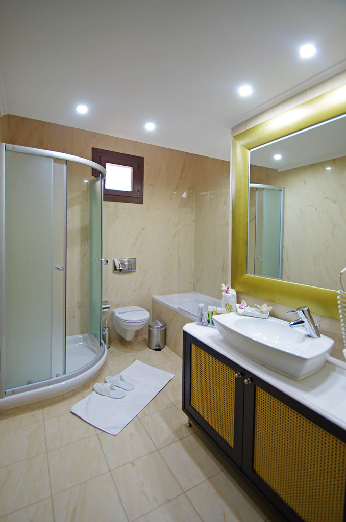 Mediterranean princess hotel junior suite kupatilo .jpg