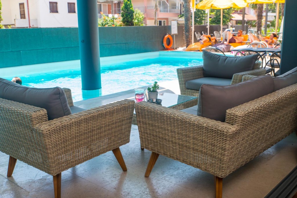 Mediterranean resort hotel bazen .jpg