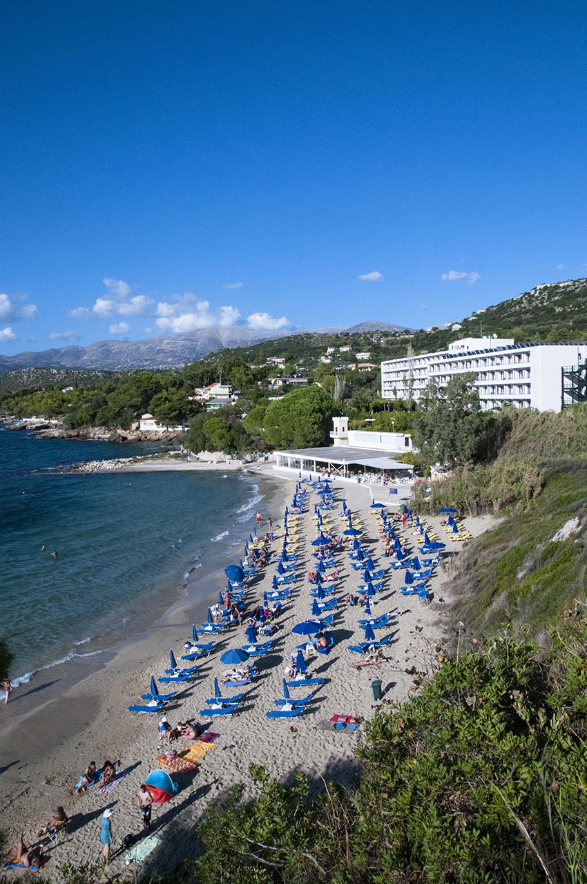 Hotel Mediterranee beach.jpg