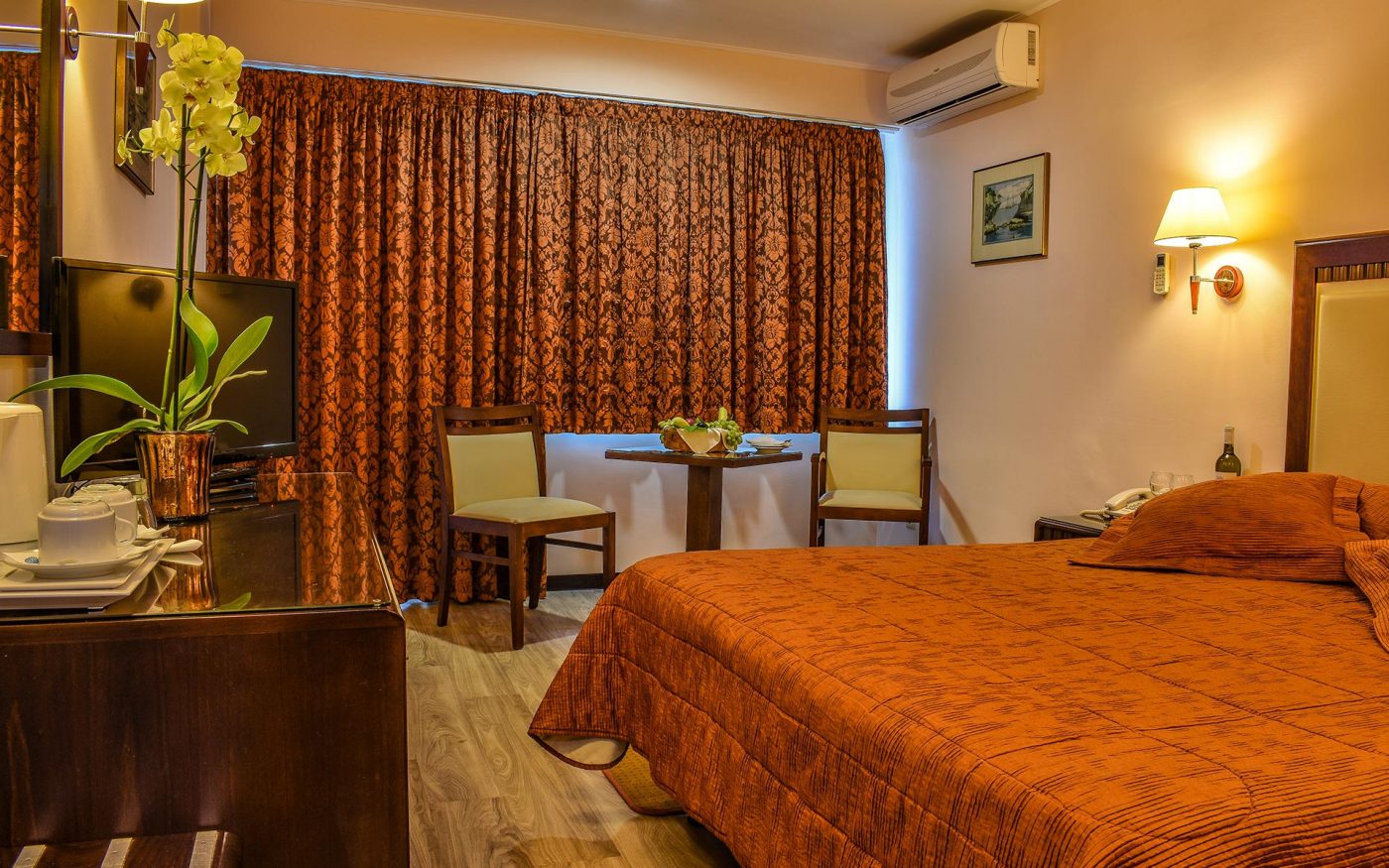 Hotel Mediterranee double room 2.jpg
