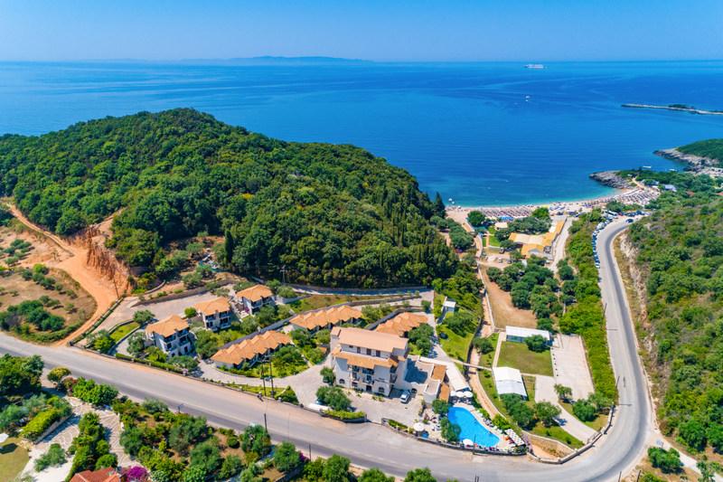 Mega Ammos hotel panorama.jpg