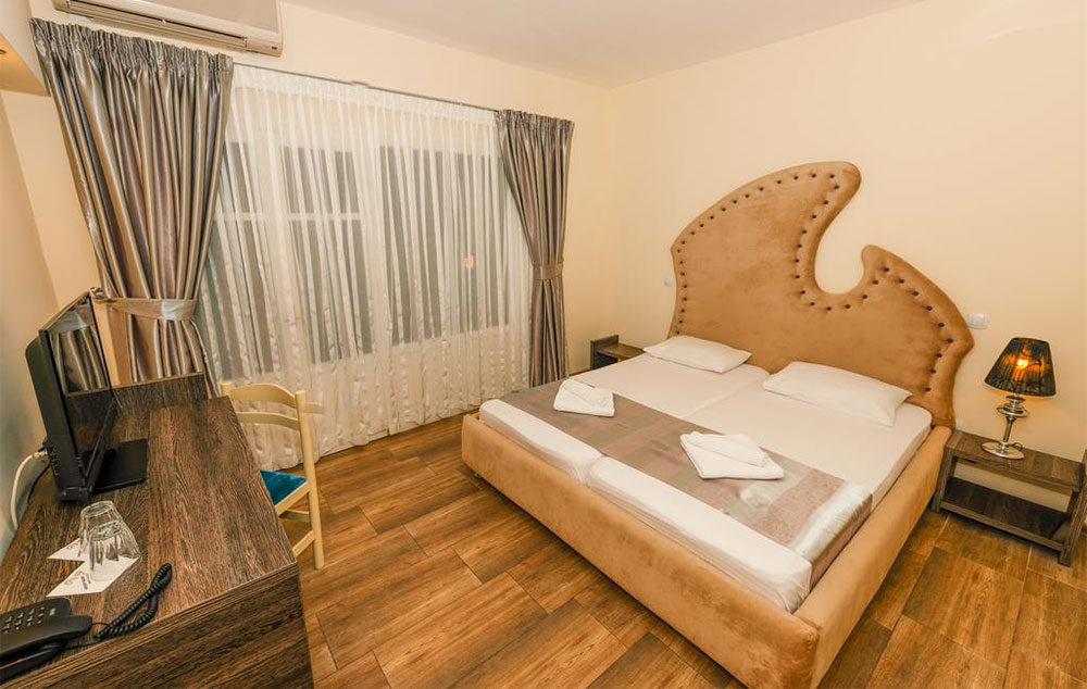 Hotel Memento Kassiopi Resort family room.jpg