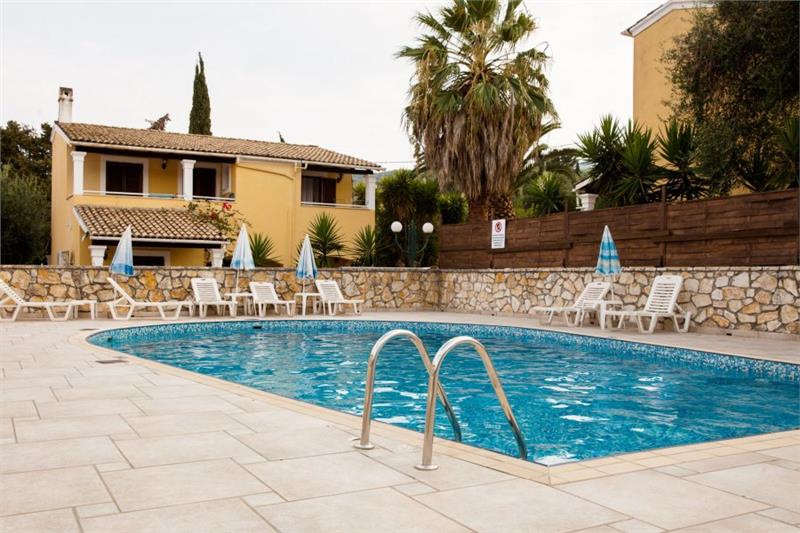 Hotel Memento Kassiopi Resort pool 1.jpg