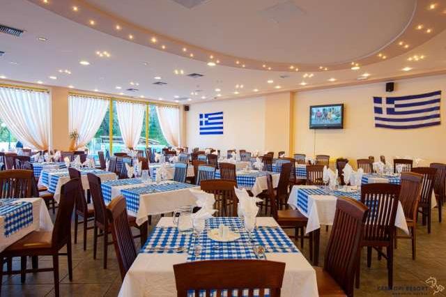 Hotel Memento Kassiopi Resort restaurant 1.jpg