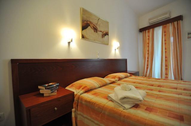 Hotel Memento Saint Spyridon accomodation 3.jpg