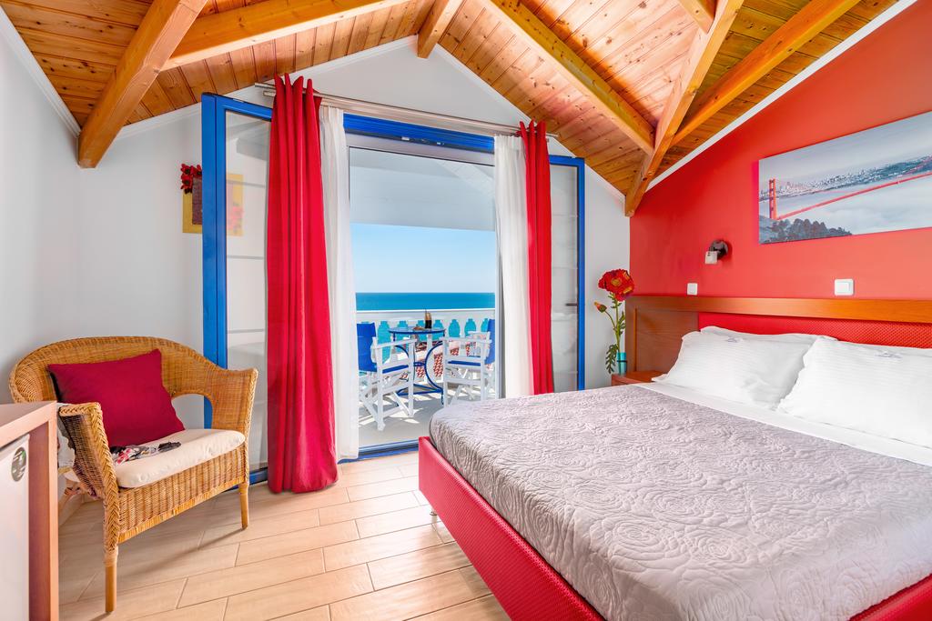 Hotel Mesogeios standard room 2.jpg