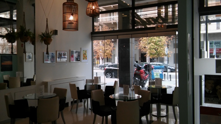 Hotel Metroplitan bar 2.jpg