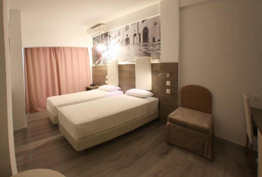 Hotel Metroplitan double superior.jpg