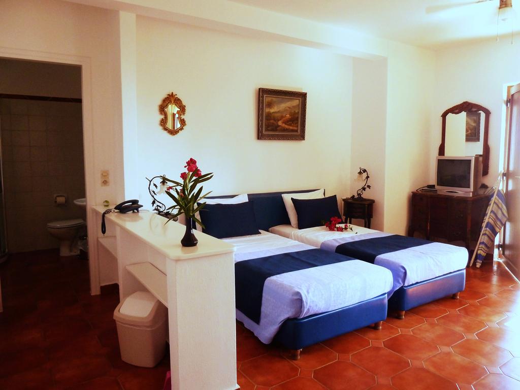 Hotel Milia Bay one bedroom apartment 1.jpg