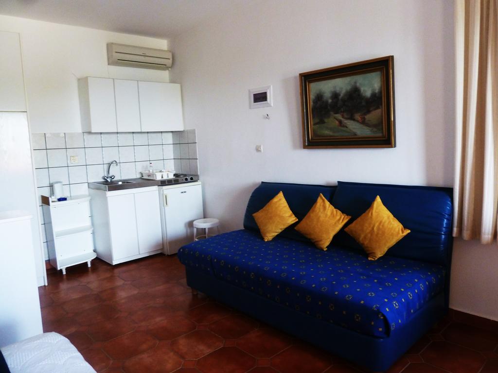 Hotel Milia Bay studio 1.jpg