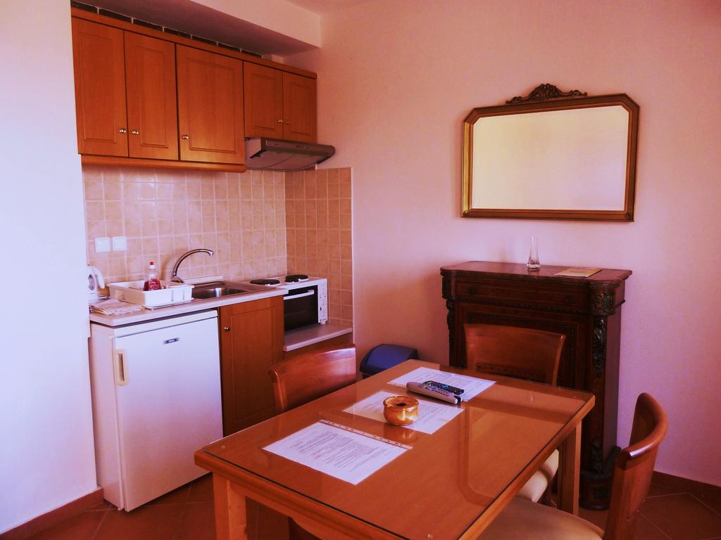 Hotel Milia Bay two bedroom apartment 1.jpg