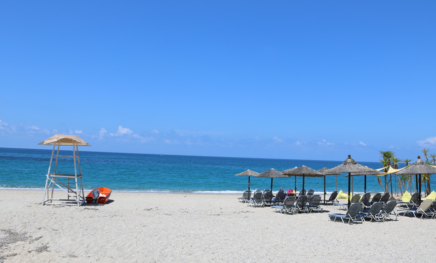 Hotel Mitika beach.jpg