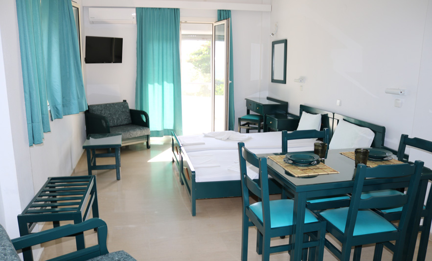 Hotel Mitika comfort studios.jpg