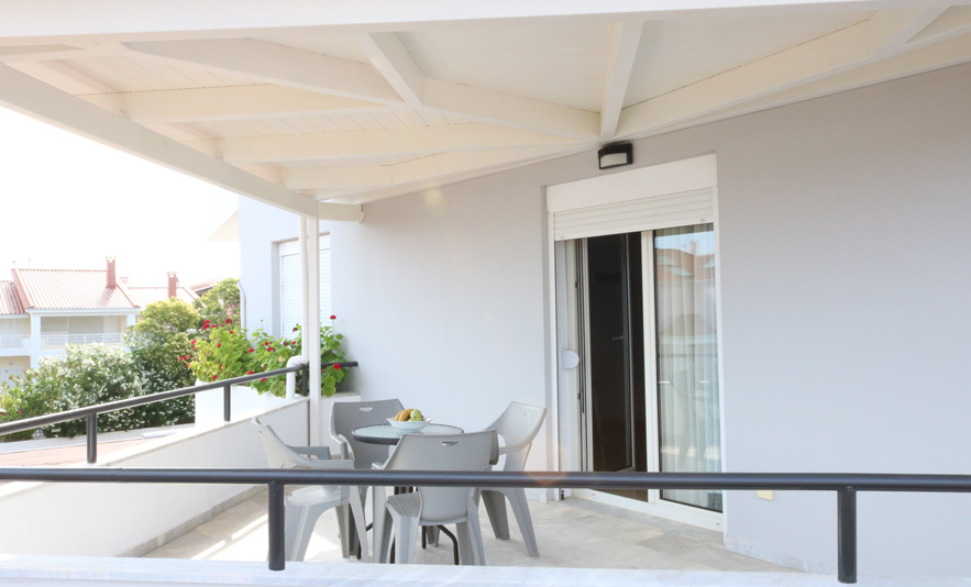 Hotel Mitika deluxe apartments balcony.jpg