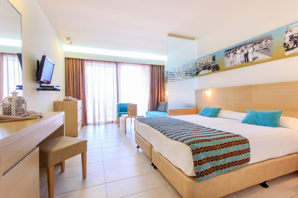 Alea hotel _ suites junior suite.jpg