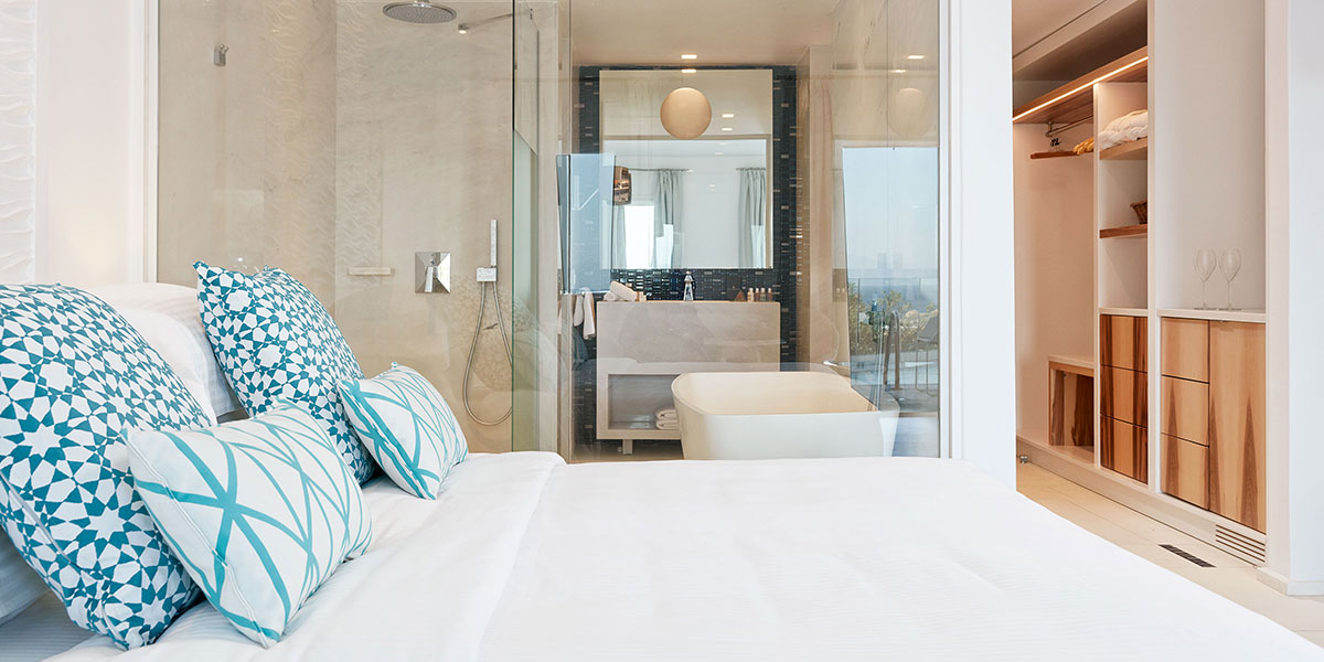 Hotel Myconian Ambassador thalassa suite 1.jpg
