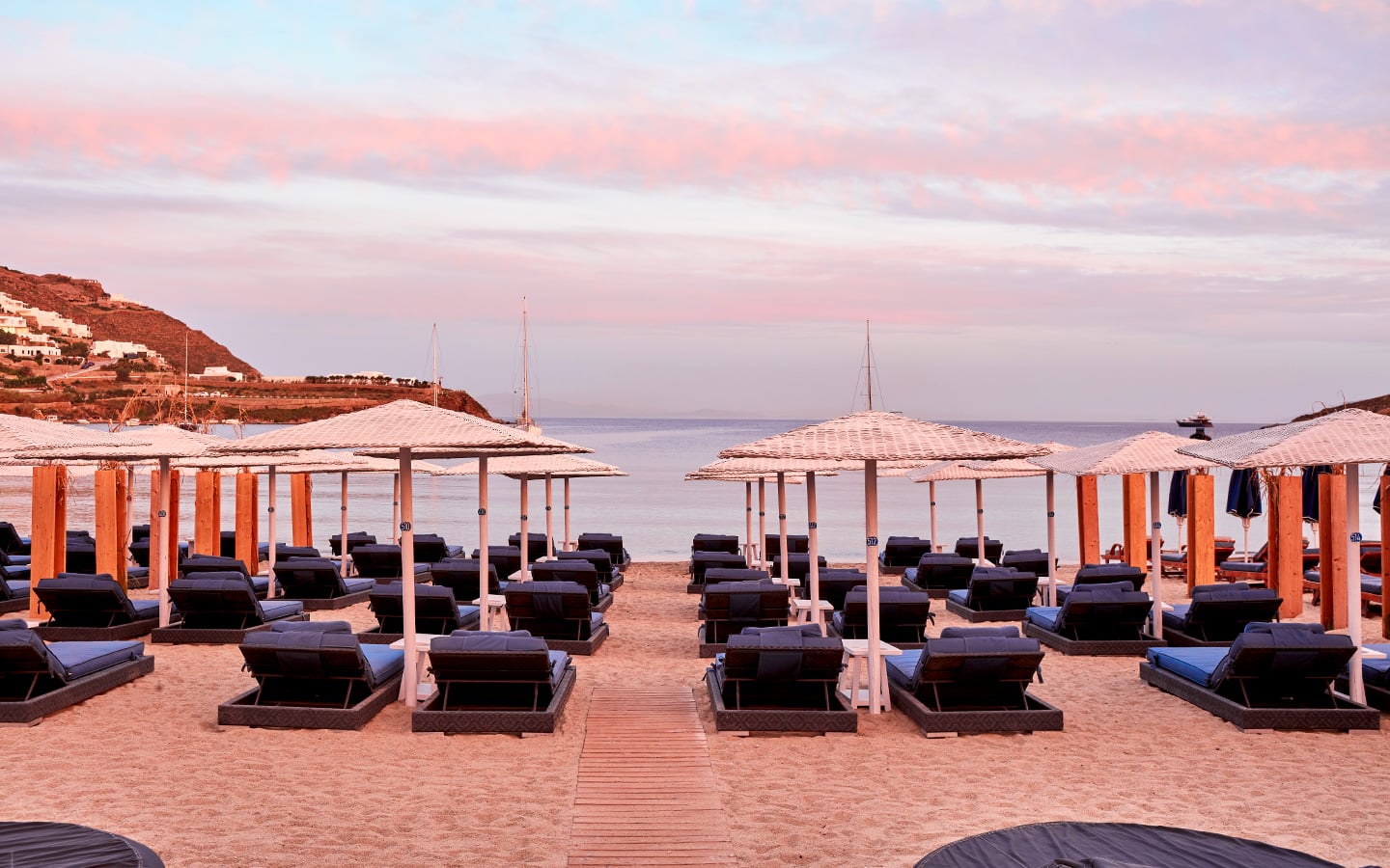 Hotel Mykonos Ammos beach.jpg