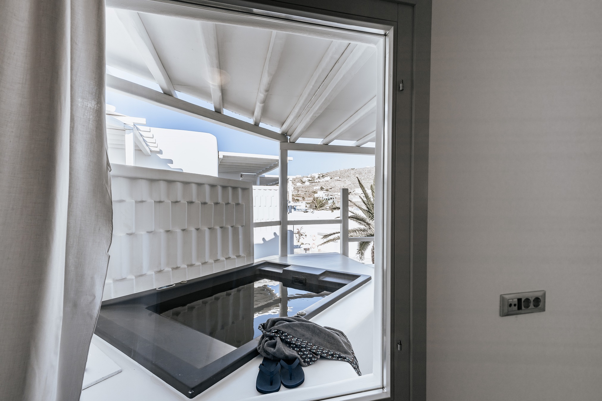 Hotel Mykonos Ammos honeymoon suite 3.jpg