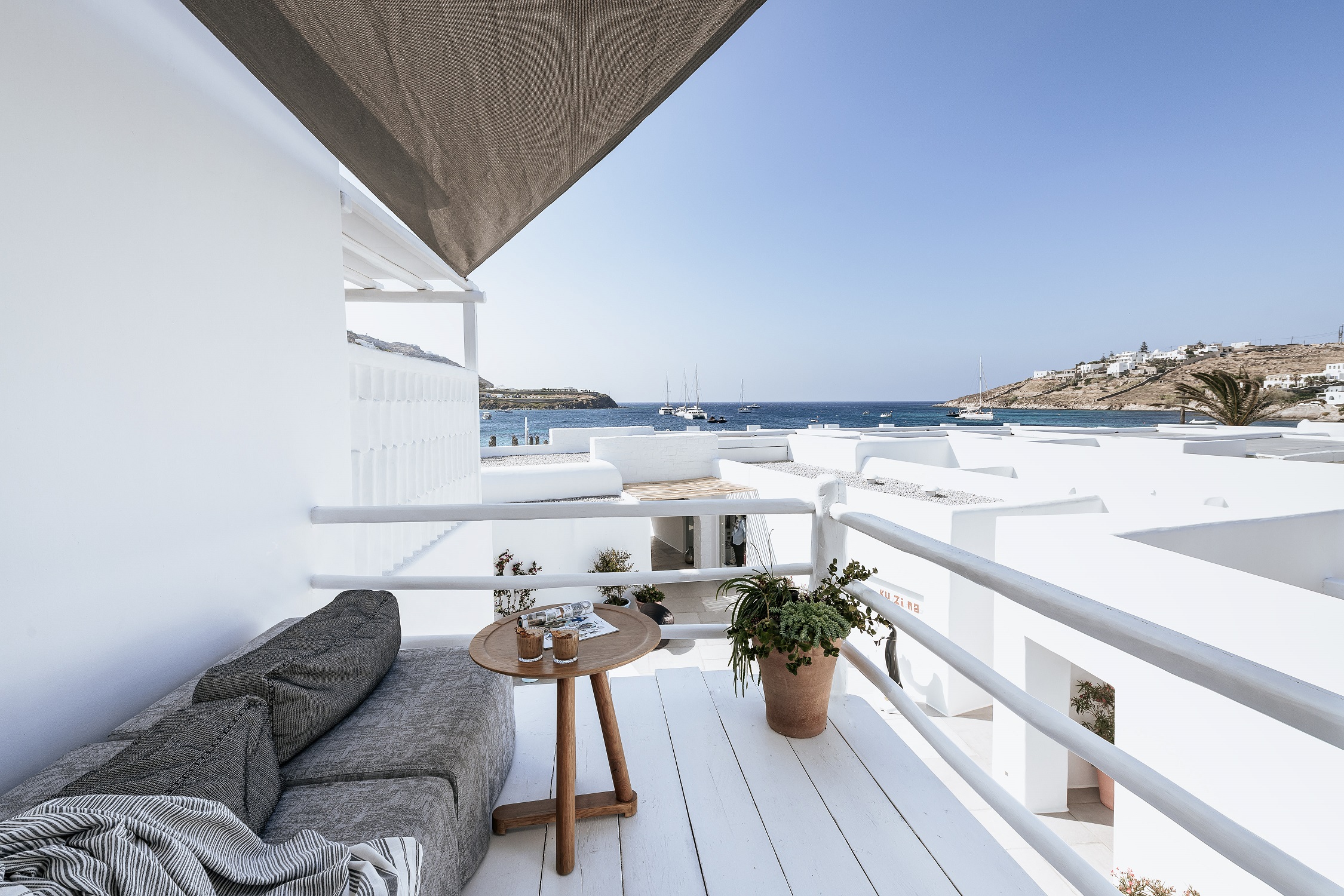 Hotel Mykonos Ammos superior suite seaview 1.jpg